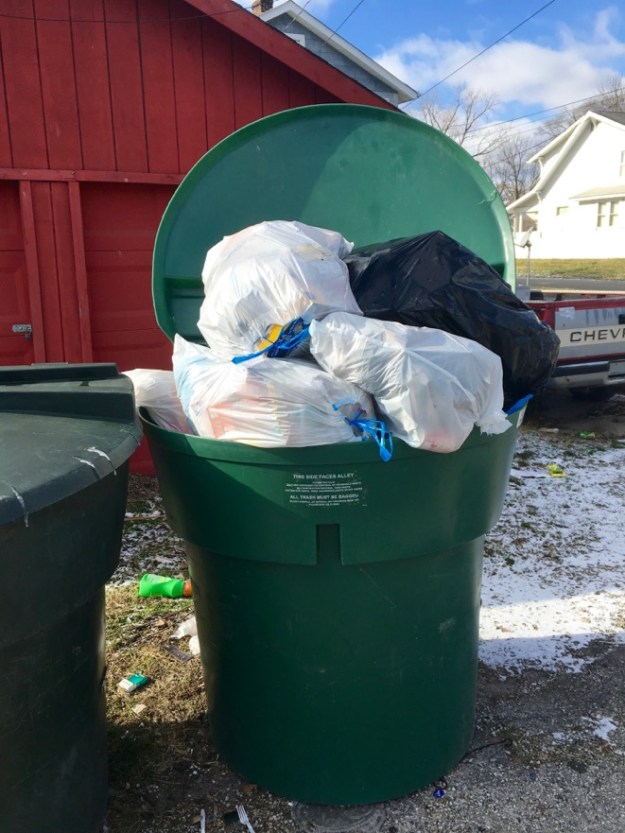 152nchaseave_trashbagdumpingbeside300galloncontainers_0118161-2016-01-20-16-59.jpg
