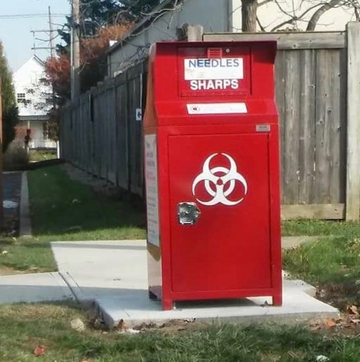 needledropoffbox_spowellavesullivantave_fb_peggydepew_111517-2017-11-16-08-01.jpg