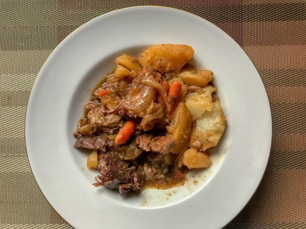 angusbeefchuckroastwithpotatoescarrotsonionscrockpot_030419-2019-03-4-17-04.jpg